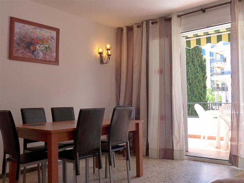 Rentalmar Family Felix Con Parking Incluido Salou Bagian luar foto