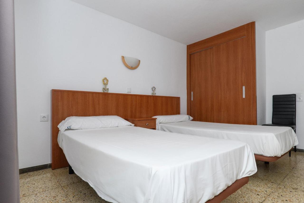 Rentalmar Family Felix Con Parking Incluido Salou Bagian luar foto