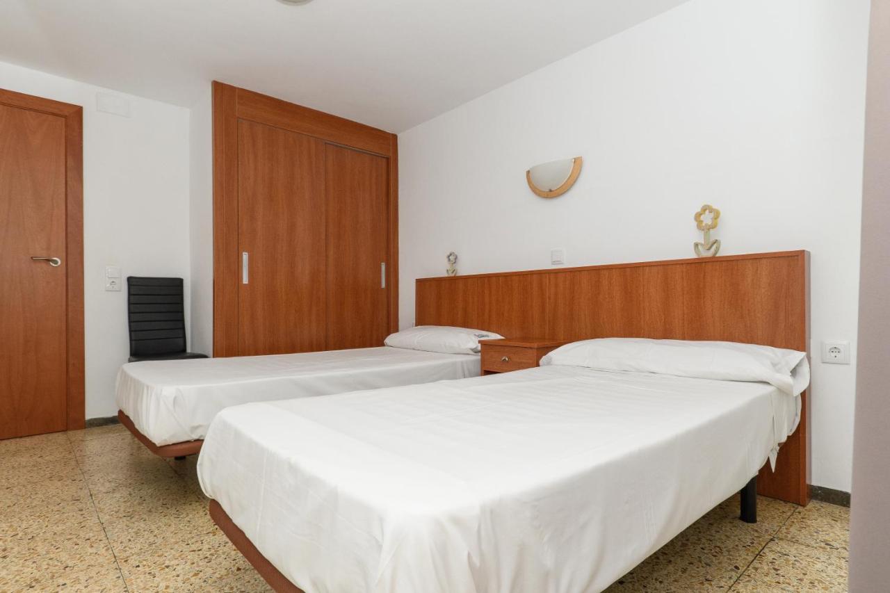 Rentalmar Family Felix Con Parking Incluido Salou Bagian luar foto